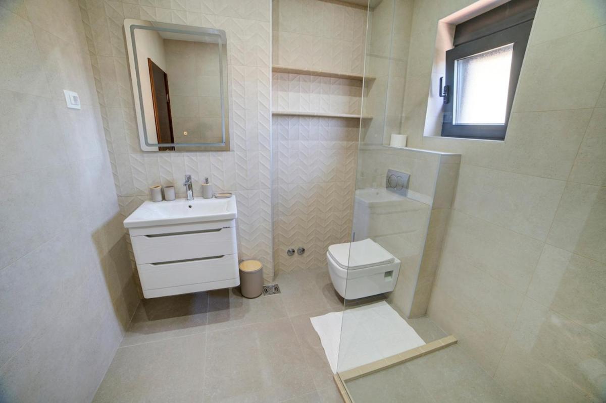 Villa Jelena With Private Pool - Lapcici Будва Экстерьер фото